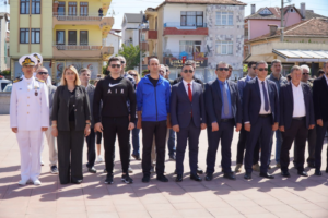 ALTINOVA’DA 19 MAYIS GENÇLİK YÜRÜYÜŞÜ DÜZENLENDİ