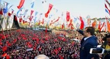 İmamoğlu mazbatasını aldı! İmamoğlu mazbatasını aldı!