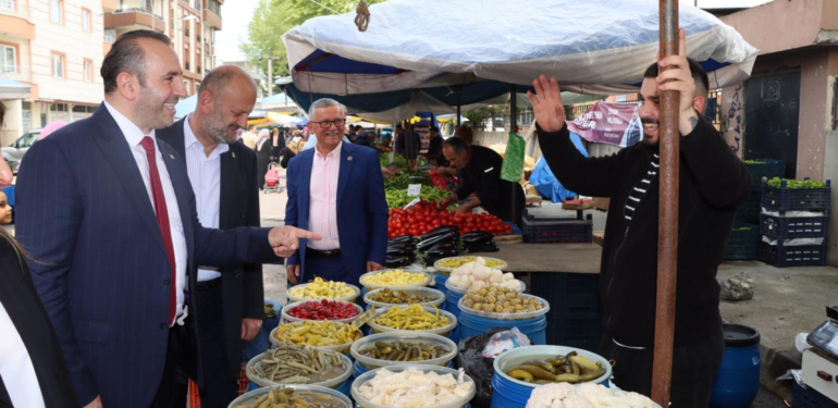 BAŞKAN TUTUK, GÖNÜLDEN BULUŞMALARA DEVAM EDİYOR