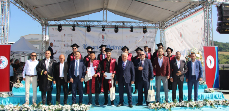 ALTINOVA MYO’DA MEZUNLAR KEP ATTI