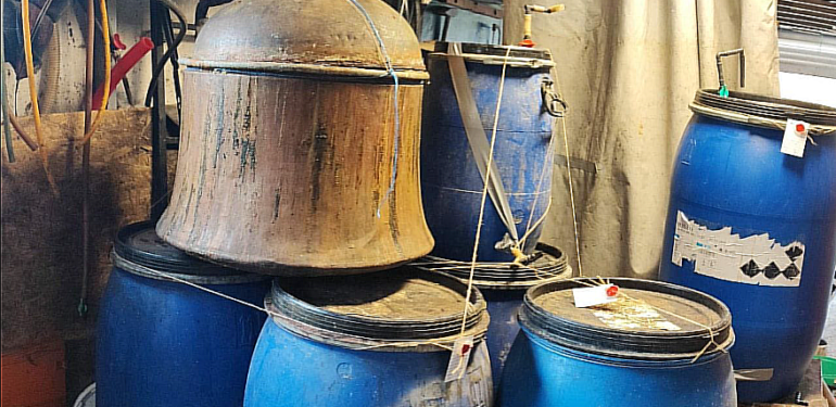 Yalova Emniyeti Kaçak Alkol Üreticilerine Operasyon Düzenledi