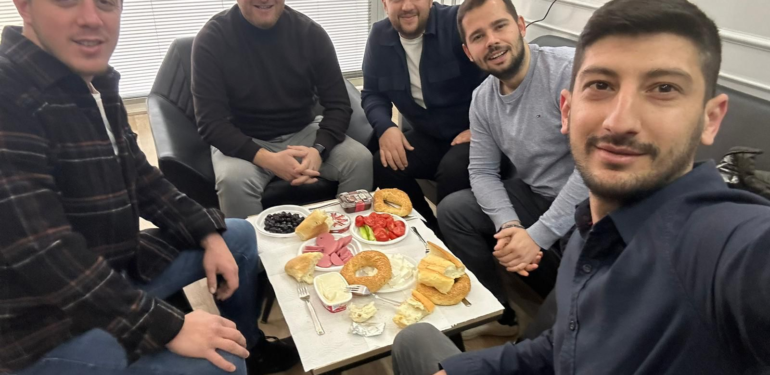 Halkın İçinden Geldiğimizi Unutmadan Çalışmaya Devam