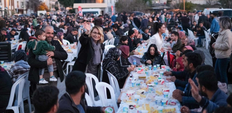 ALTINOVA’DA BİRLİK VE BERABERLİK MESAJI VERİLDİ
