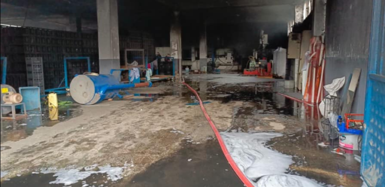 Plastik Fabrikası Alevlere Teslim Oldu