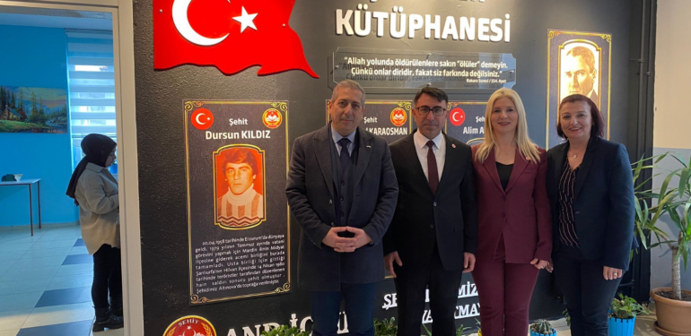 YALOVA ALTINOVA’DA ŞEHİTLER KÜTÜPHANESİ AÇILDI