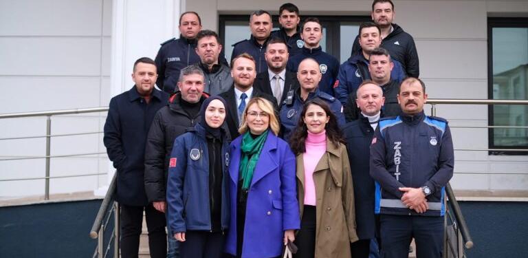 UYKULAR KAÇIYOR “TOPUKLU EFE” GELİYOR!..