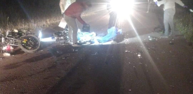 İki Motorbisiklet Kafa Kafaya Çarpıştı 1 Ölü