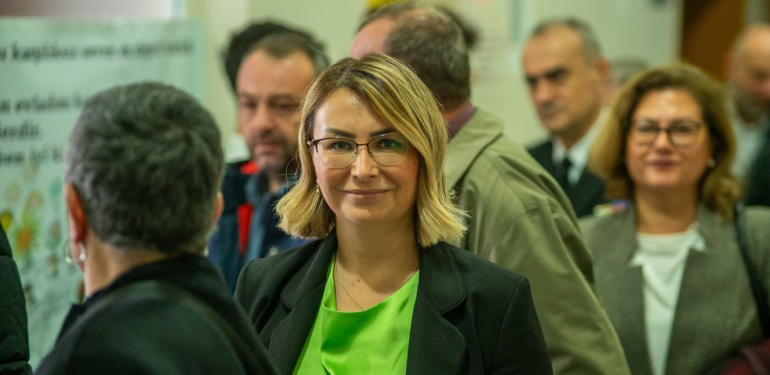 YALOVA’NIN İLK KADIN BELEDİYE BAŞKANI “FAZLACA” OLDU