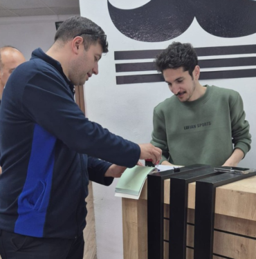 ALTINOVA'DA BERBER SALONLARI DENETLENDİ