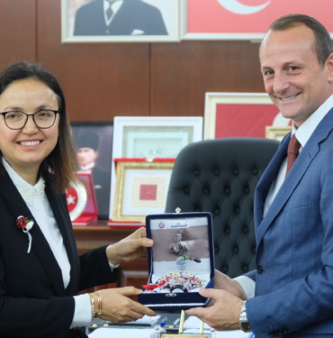 Vali Kaya Başkan Yele ile Bir Araya Geldi