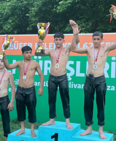 YAĞLI GÜREŞLERE ‘’ALTINOVA DAMGASI’’