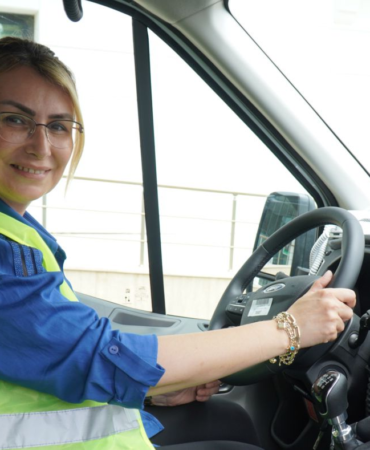 ALTINOVA BELEDİYESİNE ‘’TAM DONANIMLI AMBULANS’’ KAZANDIRILDI