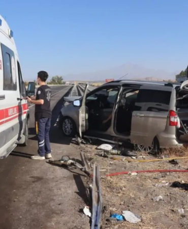 Yalova'dan Muş'a Giden Aile Kaza Yaptı: 2 Ölü, 4 Yaralı