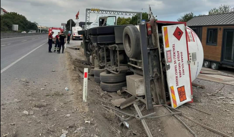 TAŞKÖPRÜ LPG YÜKLÜ TANKER DEVRİLDİ