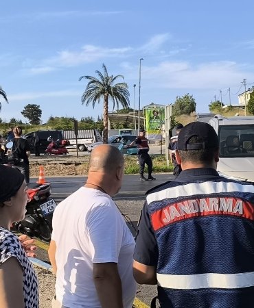 Çınarcık'ta Trafik Kazası: 2 Ağır Yaralı