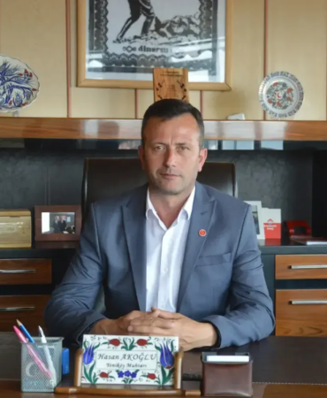 Kaymakam duyarsız kalan muhtarı görevden aldı.