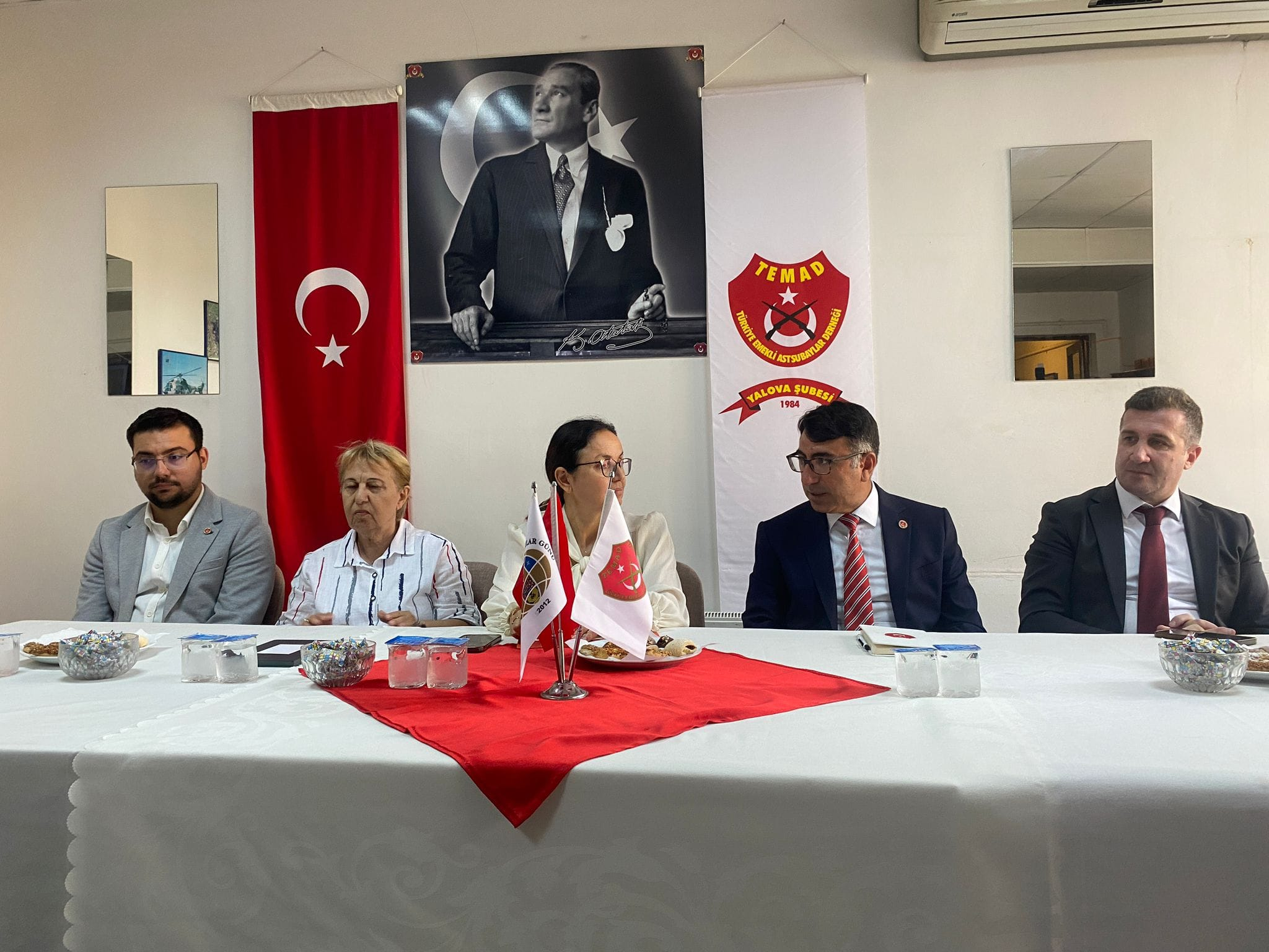 Vali Hülya Kaya’dan TEMAD Yalova İl Başkanlığına Ziyaret