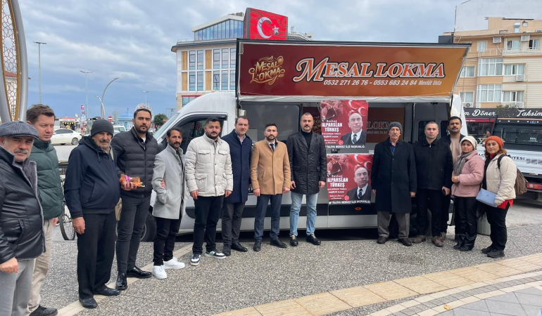 Alparslan Türkeş’in İçin Yalova’da Lokma Dağıtıldı