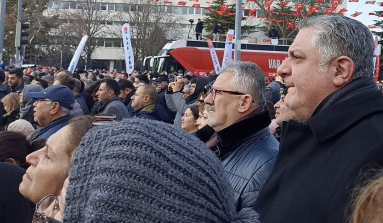 İşçiler Tepkili “Davulun Sesi Ankara’dan Hoş Geliyor”