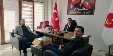 Sağlık Sektöründen Şehit Kütüphanelerine Destek