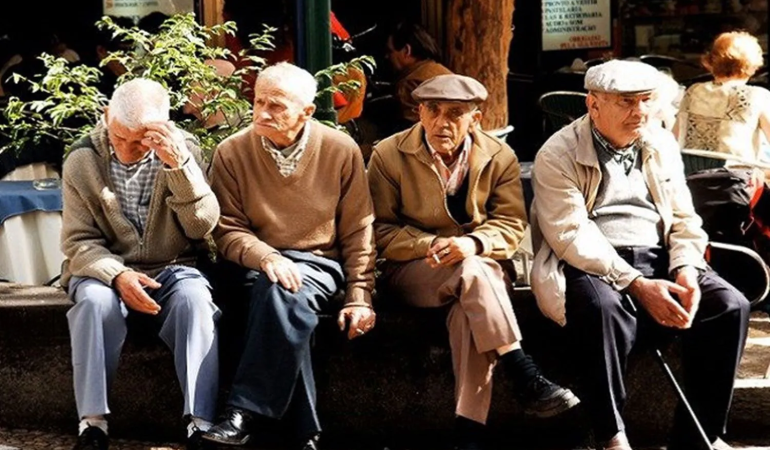 TÜİK Yalova’da Yaşlı Nüfus Giderek Artıyor