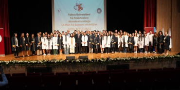 DOKTOR ADAYLARI BEYAZ ÖNLÜKLERİNİ GİYDİ