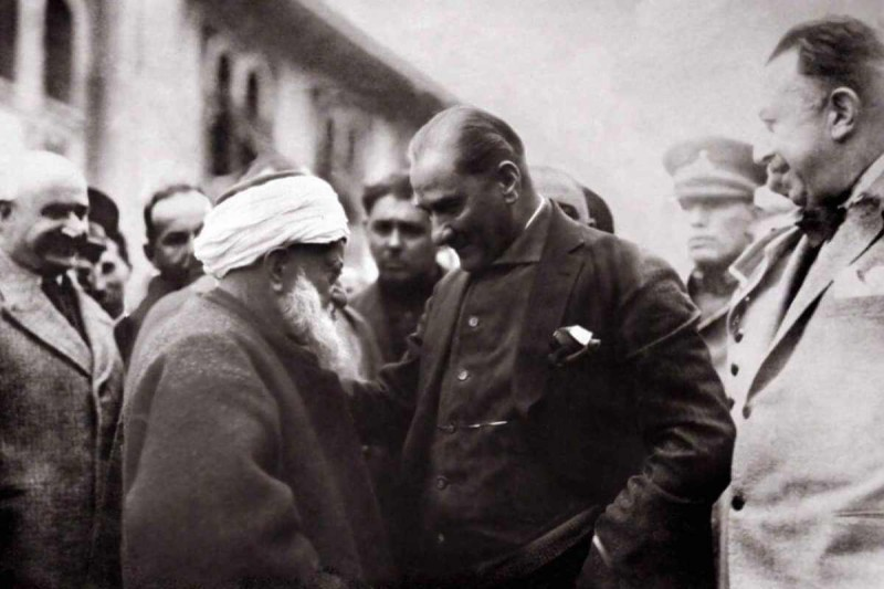 “YALOVA BENİM KENTİMDİR” DİYEN ATAMIZI MEVLİD-İ ŞERİF İLE ANALIM