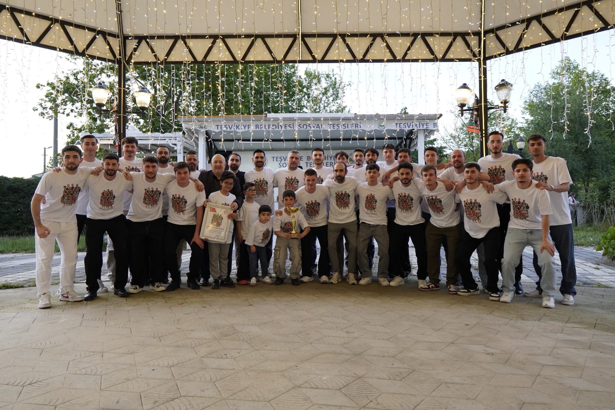 Teşvikiye Belediyespor’dan Şampiyonluğa Yakışan Gece: Yalova Futbol Camiası Tek Yürek Oldu