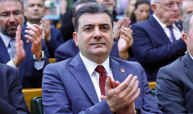 CHP’DE KURULTAY TARTIŞMASI: “SEÇİME GİREMEZ HALE GELİRİZ” UYARISI